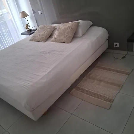 Hyper Parking Prive A 3 Min A Pied, Raphael Apartment