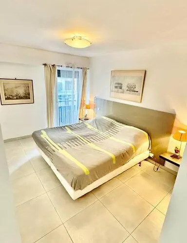 Apartment Hyper Parking Prive A 3 Min A Pied, Raphael Saint-Raphael (Var)