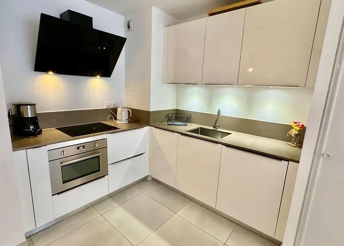 Apartamento Hyper Parking Privé à 3 Min à Pied, Raphael